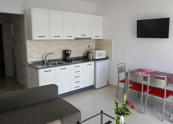 Puerto Del Carmen Vistas 247 * Tías